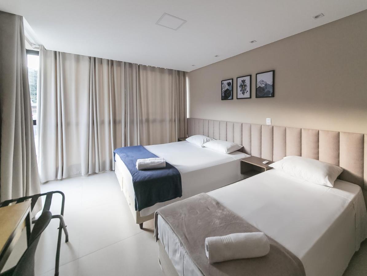 Balneário Camboriú Casa Requinte, 4 Suites , Piscina II מראה חיצוני תמונה